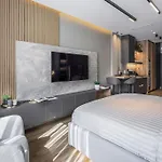 Apartament Aristotelian Virtues - Sophia *