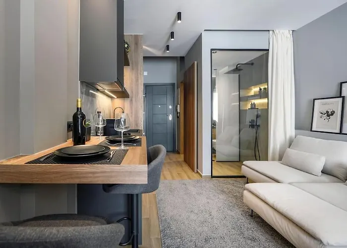 Aristotelian Virtues - Sophia Apartment Thessaloniki