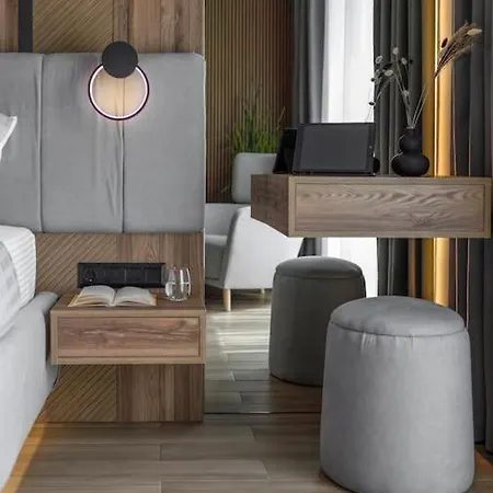 Aristotelian Virtues - Sophia 公寓 塞萨洛尼基