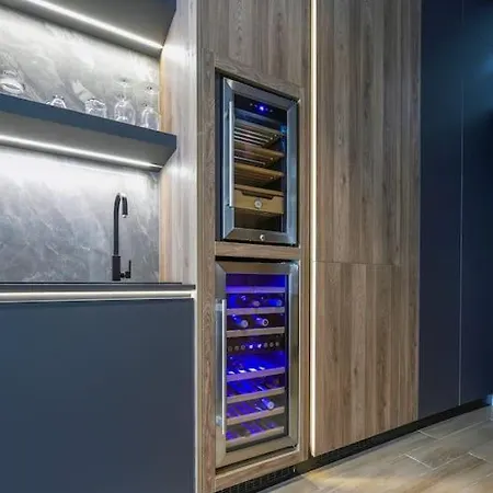 Aristotelian Virtues - Sophia 公寓 *