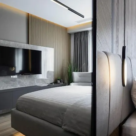 Aristotelian Virtues - Sophia 塞萨洛尼基