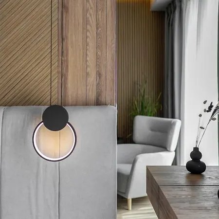 Aristotelian Virtues - Sophia テッサロニキ