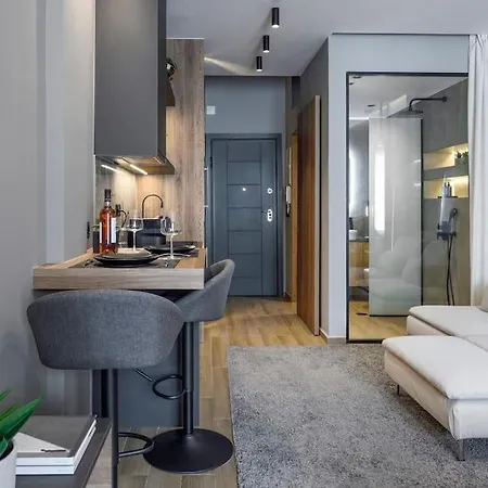 アパート Aristotelian Virtues - Sophia テッサロニキ