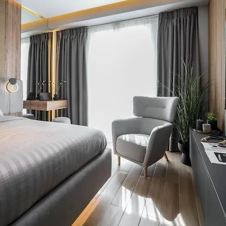 Aristotelian Virtues - Sophia アパート *