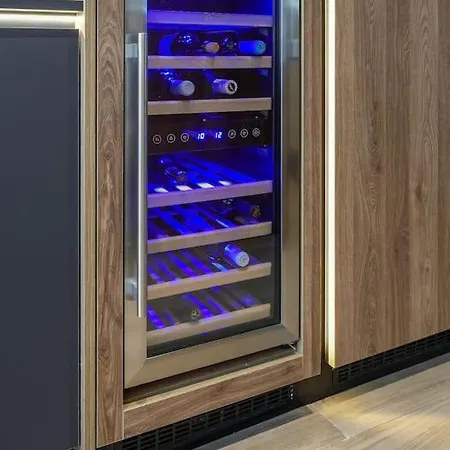 アパート Aristotelian Virtues - Sophia *