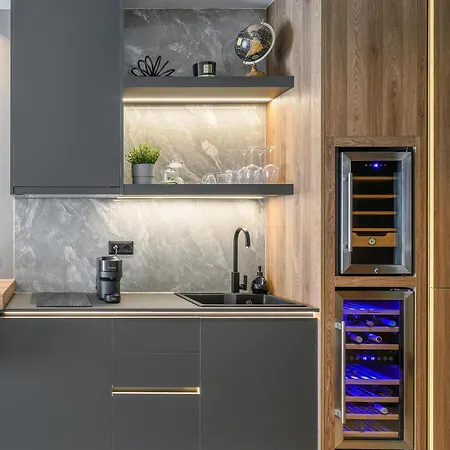 Aristotelian Virtues - Sophia