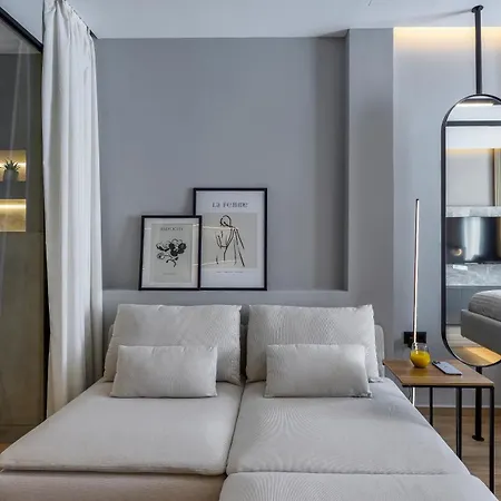 アパート Aristotelian Virtues - Sophia *